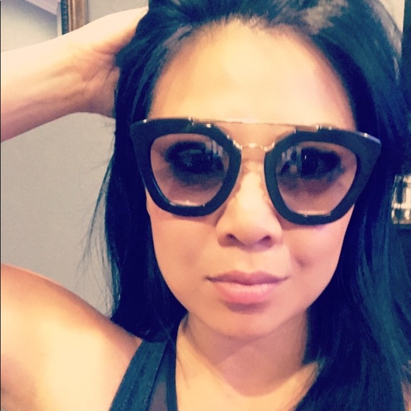 Prada Sunglasses - Picture 5 of 5